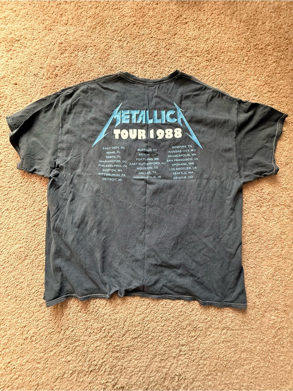 Metallica Navy/Grey Tee with Faded Light Blue Print - Picture 4 of 4